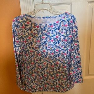 Vineyard Vines top